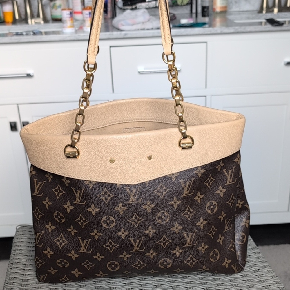 Louis Vuitton Monogram Pallas Shopper